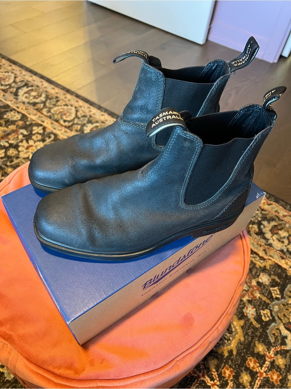 Blundstone Unisex Chelsea Boots Steel Grey Black Waxed Suede